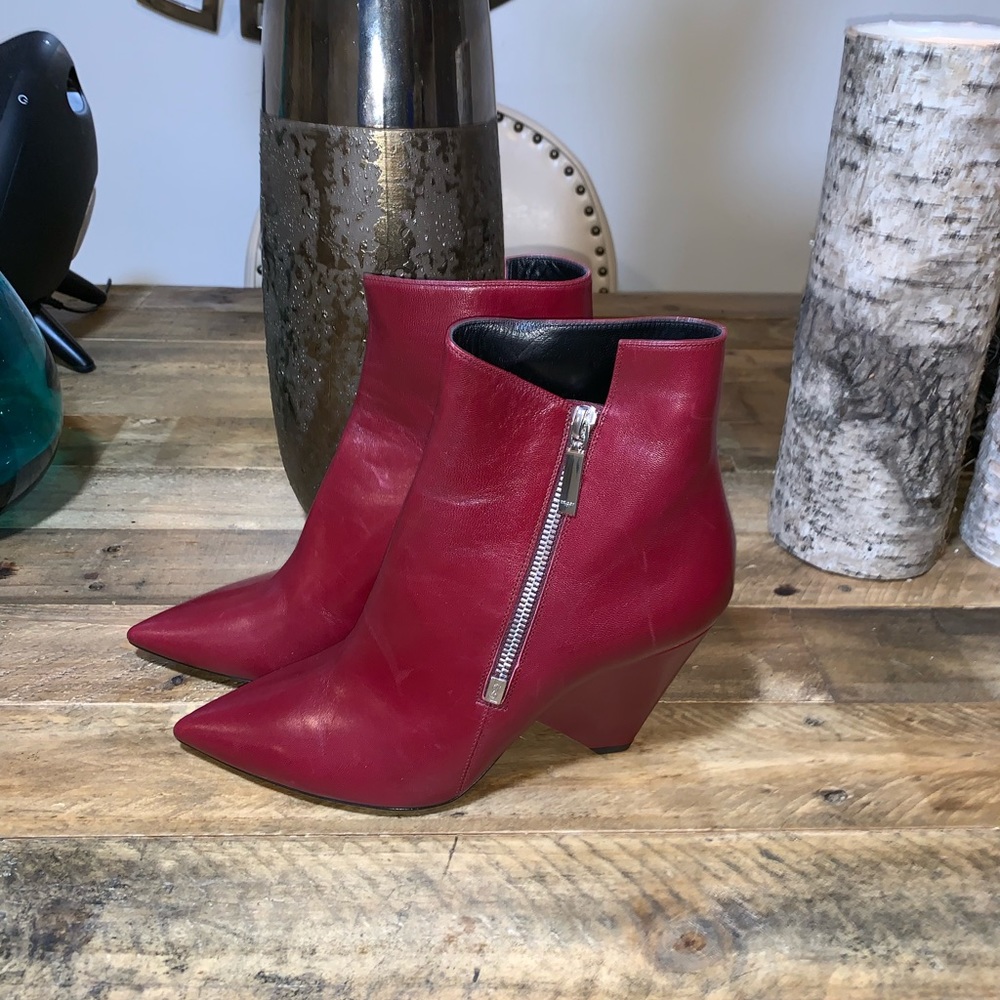 Saint Laurent Niki Leather Ankle Boots - Picture 4 of 8